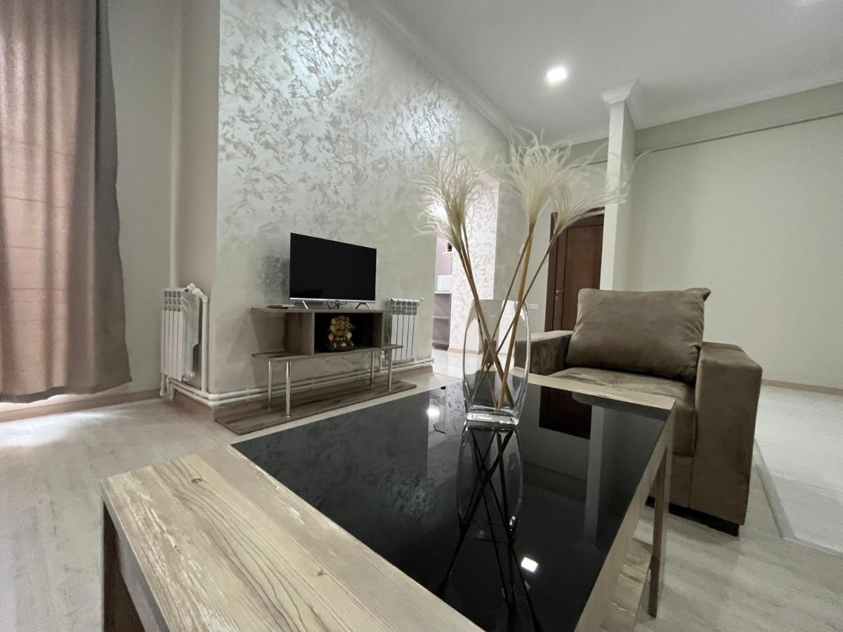 Appartement In Yerevan Exterior photo
