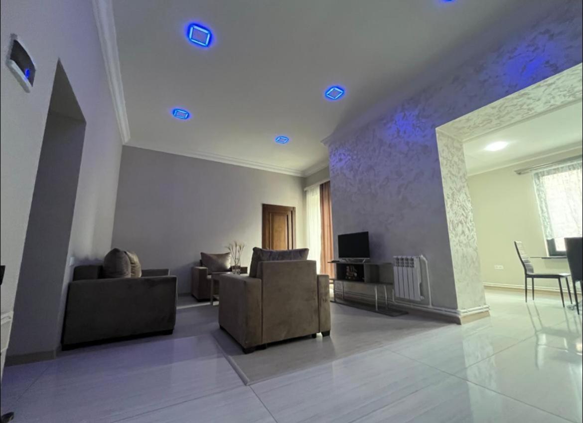 Appartement In Yerevan Exterior photo